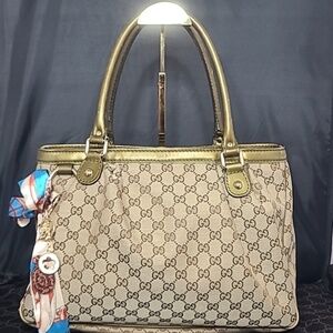 GUCCI VINTAGE EARLY 2000'S SUKEY BAG BEIGE GG CANVAS /GREEN IRRIDESCENT LEATHER